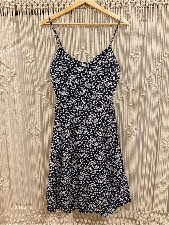 GAP Dresses & Skirts - GAP Navy and White Floral Spaghetti-Strap Mini Dress